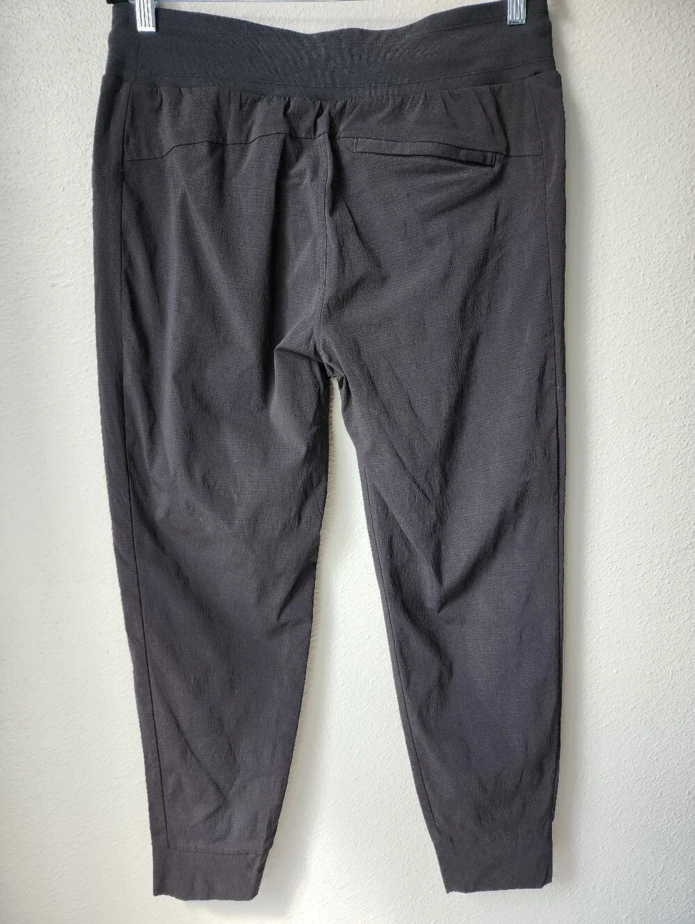 Athleta Trekkie North High Rise Joggers Size 10 In Black